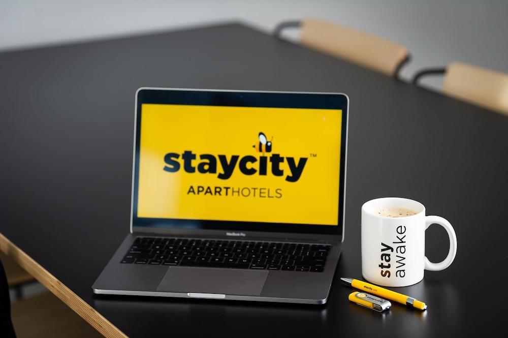 Staycity Gare De L'est Aparthotel Parijs