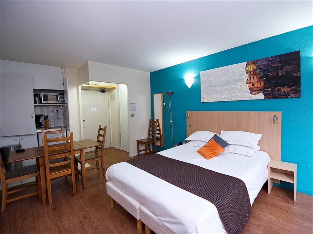 Staycity Gare De L'est Aparthotel Parijs